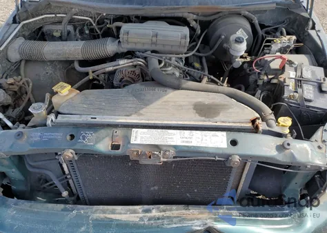 2001 Dodge Ram 1500 из США, поврежденный, VIN 3B7HC13Z01M247687